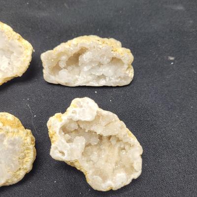 Collection of Geode Druzy (B1-EL)