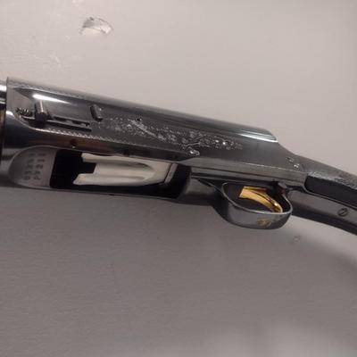 Browning Auto-5 'Light Twelve' 12 Gauge Shotgun with Strap and Ammo Holster 2-3/4" Shell 23.5" Barrel