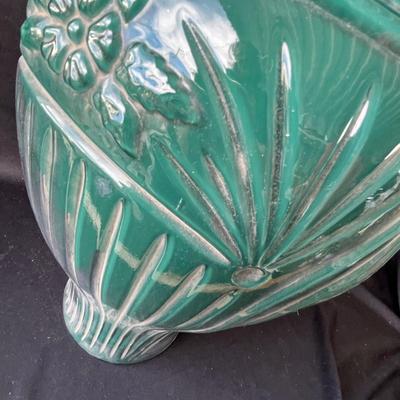 Lot 137 1990s Anchor Hocking Large vase