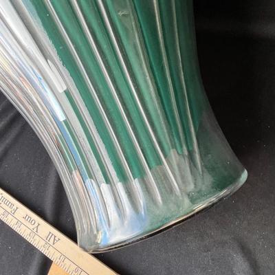 Lot 137 1990s Anchor Hocking Large vase