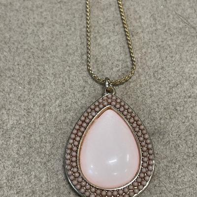 Rose quartz necklace and enamel brooch