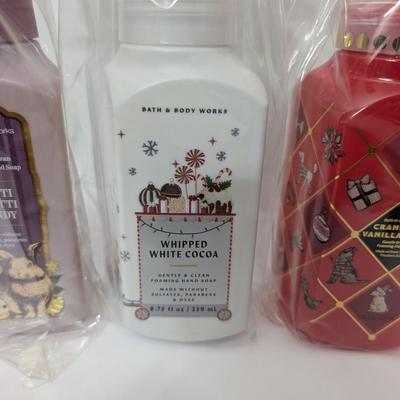 Bath & Body Works Holiday Hand Soap Lot Tutti Fruitti Candy Whipped White Cocoa Cranberry Vanilla Crème