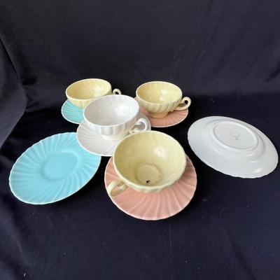 Lot 140 Franciscan Coronado Cups & saucers