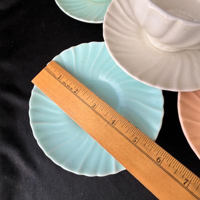 Lot 140 Franciscan Coronado Cups & saucers
