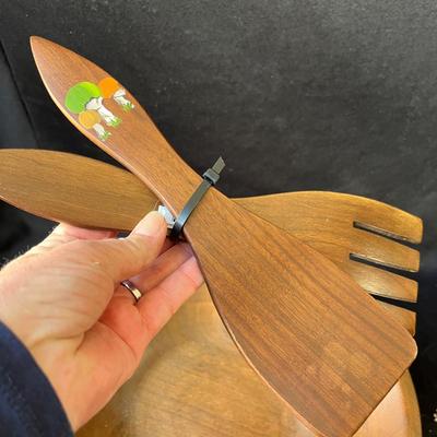 Lot 148 Wood Salad set w/ Mushroom Motif