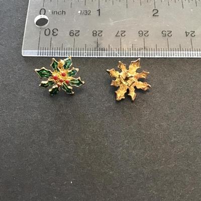 Sale Photo Thumbnail #101: Vintage Christmas holly earrings. Please see attached photos.