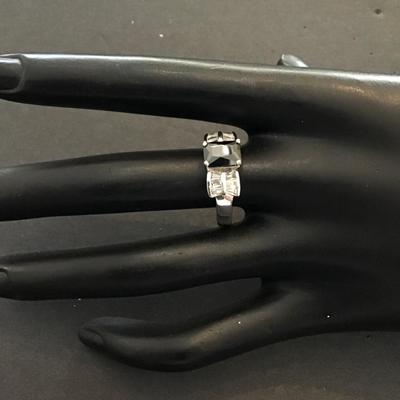 Sale Photo Thumbnail #134: Beautiful Silvertone cocktail dinner ring please see attached photos