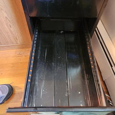 2 Drawer Metal File Cabinet no Lock