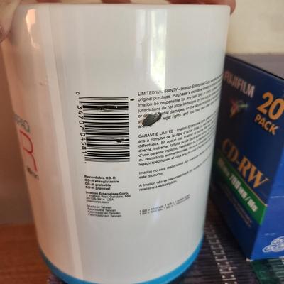Memorex 100 pack CD-R Fuji 20 Pack CD-RW 99 CD/DVD Storage Cases