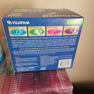 Memorex 100 pack CD-R Fuji 20 Pack CD-RW 99 CD/DVD Storage Cases