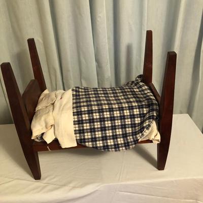 Sale Photo Thumbnail #44: Wooden 4-post small bed with bedding for dolls