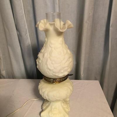 Sale Photo Thumbnail #55: Porcelain electric table lamps