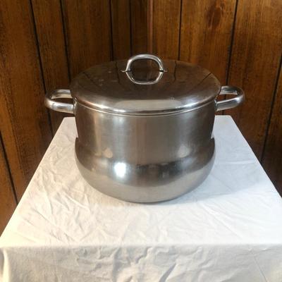 Sale Photo Thumbnail #56: Vintage large stock pot with lid