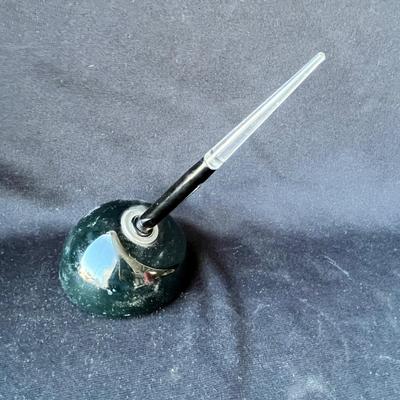 Lot 179 Scheaffer Pen & black glass holder