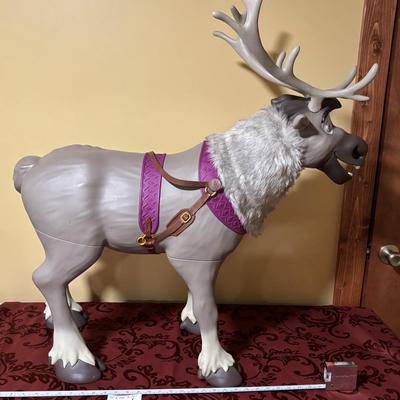 Disney Frozen 2 Playdate Sven Ride on Toy