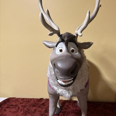 Disney Frozen 2 Playdate Sven Ride on Toy