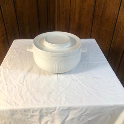 Sale Photo Thumbnail #70: Ceramic bowl with lid