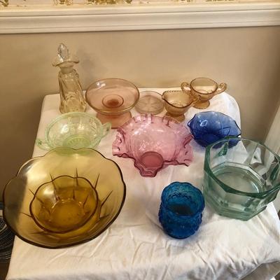 Sale Photo Thumbnail #83: Various pieces of colored glass
