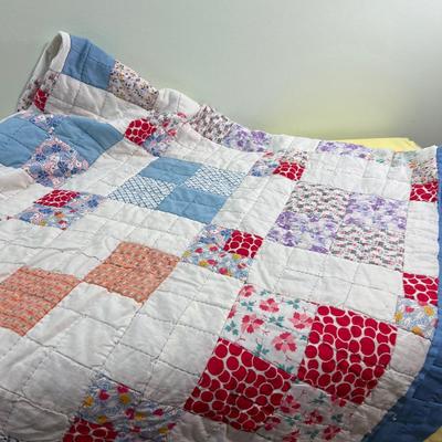 Darling Vintage Hand Tied Quilt
