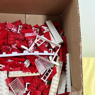 American Plastic Brick Lot With Elgo Brand of Chicago 