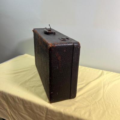 Vintage Leather Suit Case 