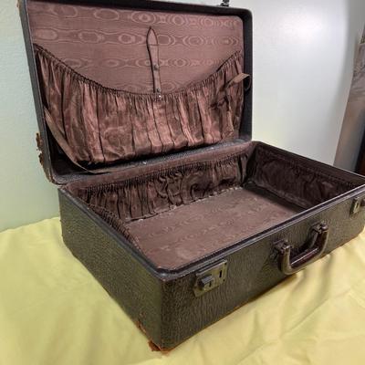 Vintage Leather Suit Case 