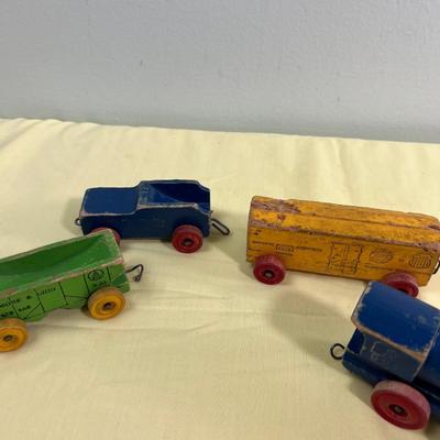 Vintage Wood Train (5) 