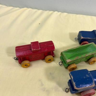 Vintage Wood Train (5) 