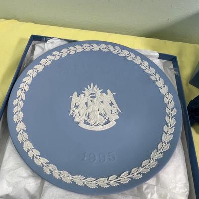 Wedgewood Christmas Plate and Ornament 