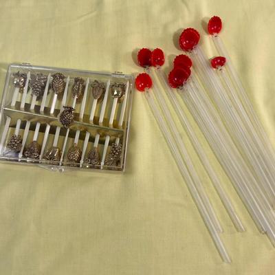 Classy  Hors d' oeuvres and Stir sticks, or whatever