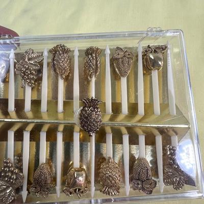 Classy  Hors d' oeuvres and Stir sticks, or whatever