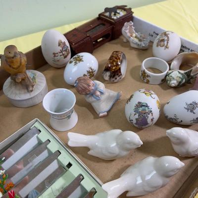 Miniature Do Das and Such Lot: Eggs, Birds, Napkin Rings , Mirror Name Plates