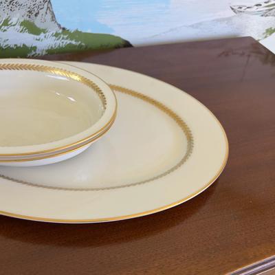 LENOX Fine China Pattern: Imperial Set Service for 8 Each setting is 6 piece place setting. 