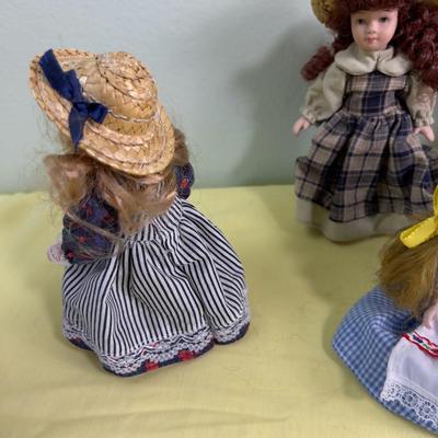 4 More Dolls Plastic / Rubber