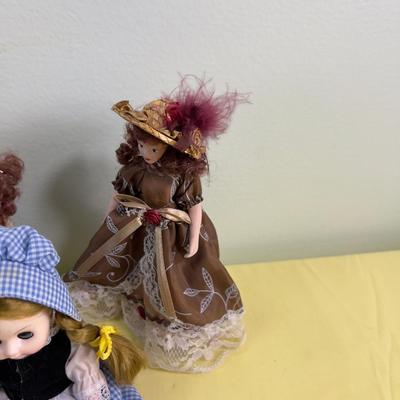 4 More Dolls Plastic / Rubber
