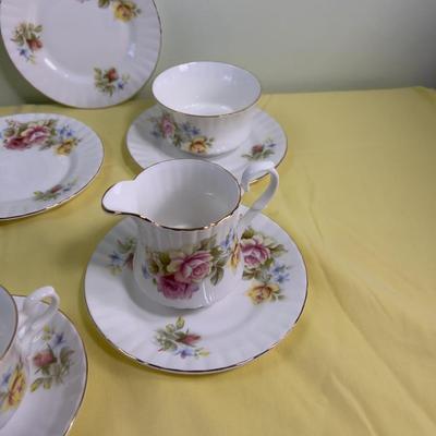 Royal Stafford Dessert Set Pink Roses