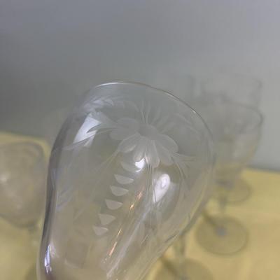 Lovely Stemware 10 Gobbles 