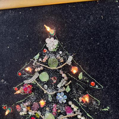 O' Light Up Christmas Tree  that Lights up Picture