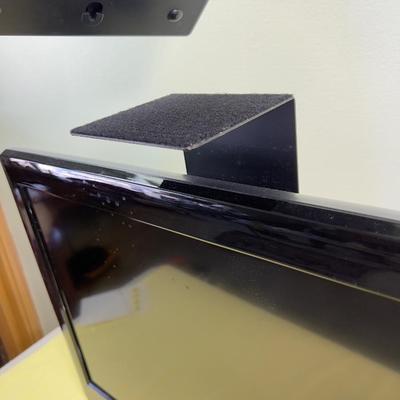 Insignia Television with VHF Antenna 