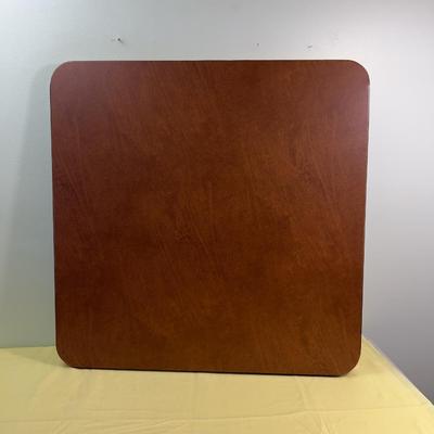 THE FOLDING CARD Table