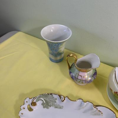 (12 )or  Several Pieces of Limoges 