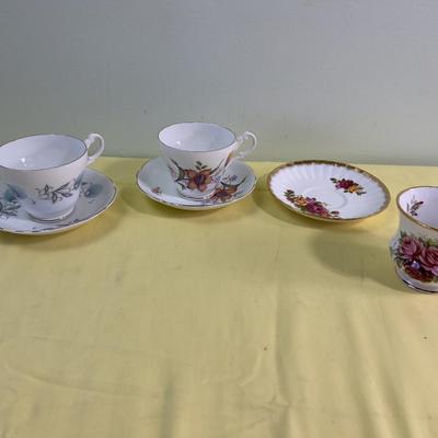 3 Tea Cups and Saucers 