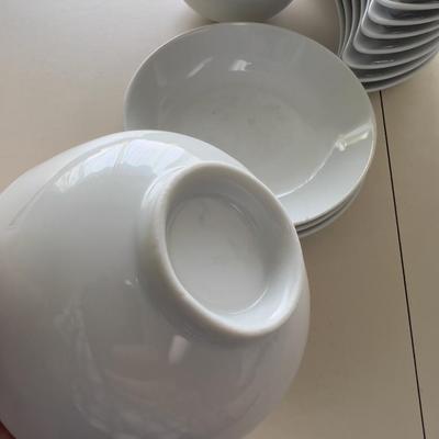 Small Pile of White Porcelain China Un-Marked 