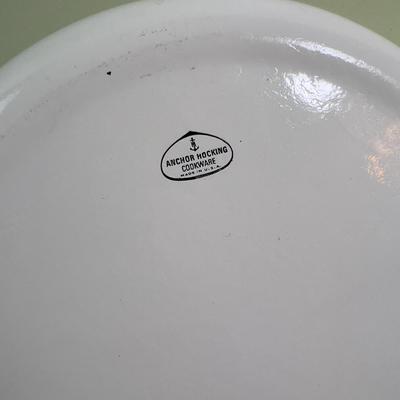 Anchor Hocking Oven Casserole with Lid