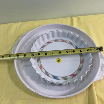 Amana Pizza Crisper for Microwave and a Quiche Plate