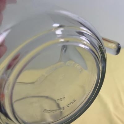 2 Large Glass Measuring Cups 