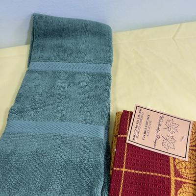Kitchen Towels 3 new set plus the colorful one
