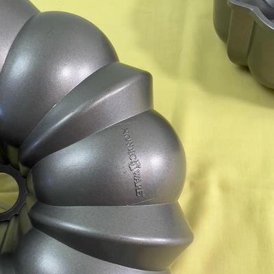 2 Nordicware BUNDT Pans 
