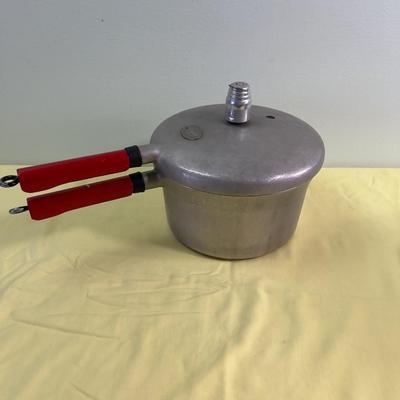 Pressure Cooker Pan 