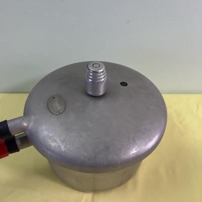 Pressure Cooker Pan 